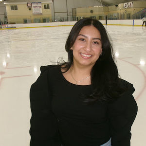 Meet your Posher, Cynthia